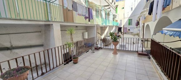 3 rooms Apartment in Molfetta, Italy No. 20300 11