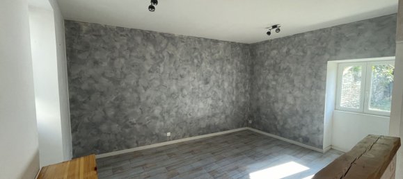 3 bedrooms House in Thure, France No. 302622 6