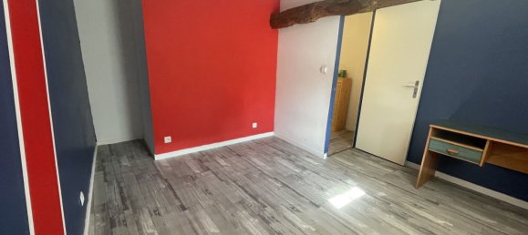 3 bedrooms House in Thure, France No. 302622 9