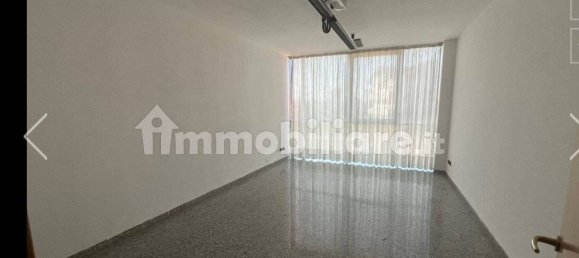 Офис с 5 комнатами в Пескара, Италия № 342991 4