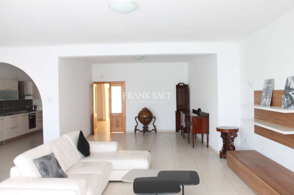 Apartamento T3 em Pieta, Malta N.º 8748