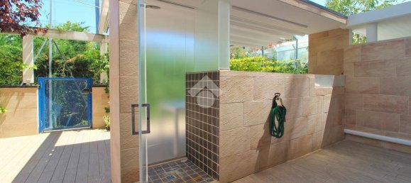 Квартира с 2 спальнями в Джулианова, Италия № 170299 5