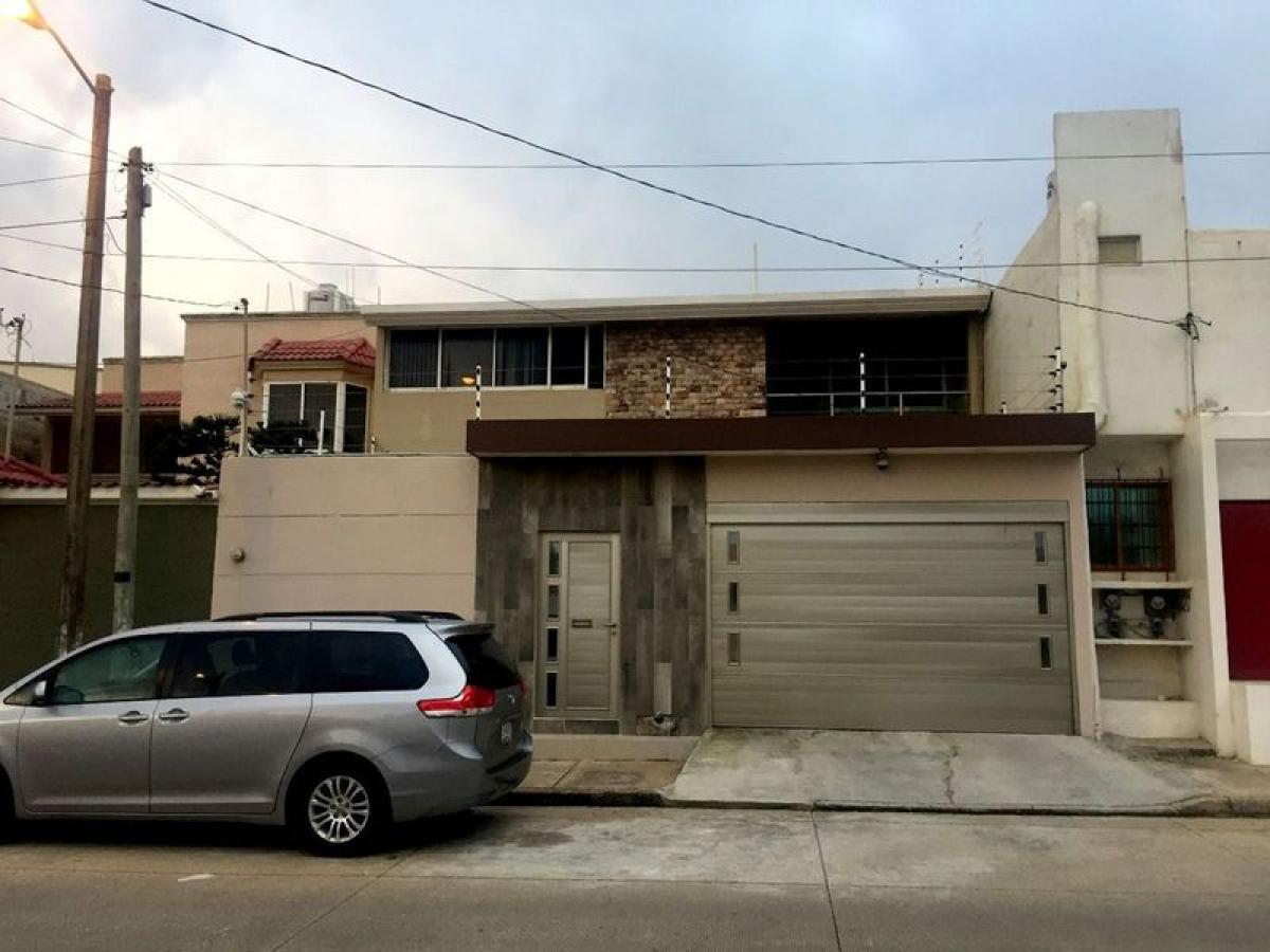 Casa de 4 dormitorios en Veracruz, Mexico No. 212896
