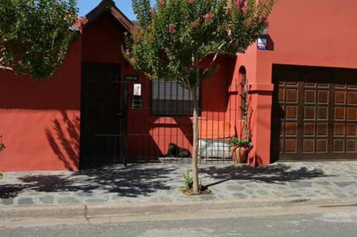 3 bedrooms House in Mar del Plata, Argentina No. 71711
