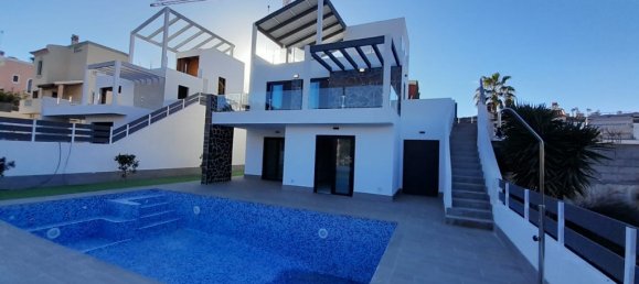 Villa de 4 dormitorios en Ciudad Quesada, Spain No. 290810 20