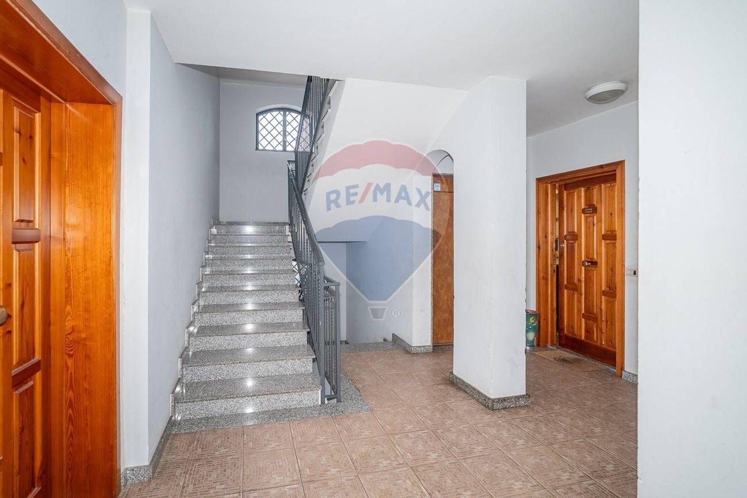 3 rooms Apartment in Aci Catena, Italy No. 126894