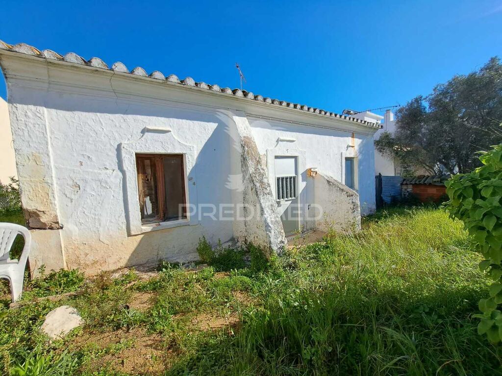 Grundstück in Quarteira, Portugal 750m², Nr. 45313