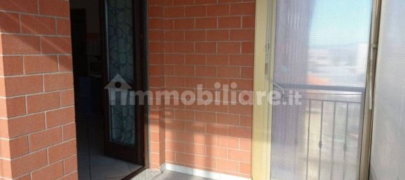 3 rooms Apartment in Turin, Italy No. 5549 3