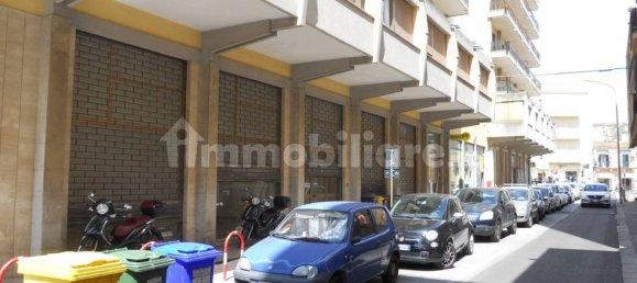 2 rooms Commercial property in Modica, Italy No. 305084 3