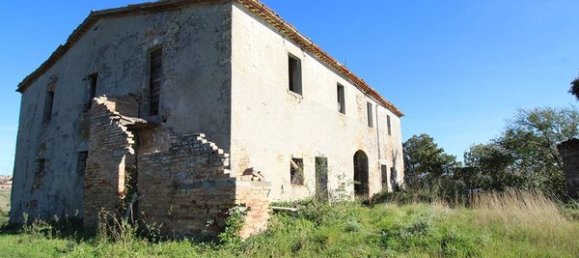 Casa de 10 habitaciónes en Urbino, Italy No. 84316 7