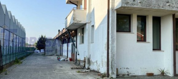 5 rooms Warehouse in Conselve, Italy No. 380619 5