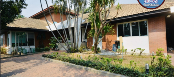 6 bedrooms House in Khlong Sam Wa, Thailand No. 5083 3