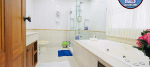 6 bedrooms House in Khlong Sam Wa, Thailand No. 5083 7