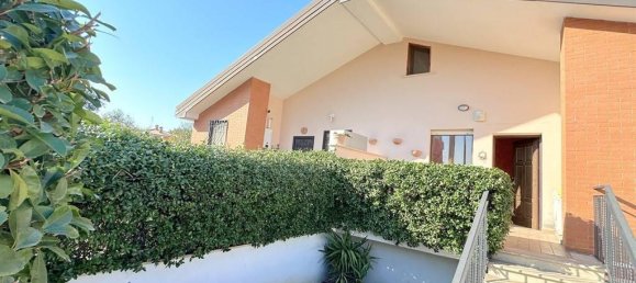 4-Zimmer Villa in Rome, Italy, Nr. 26811 31