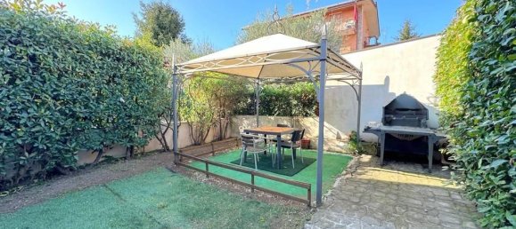 4-Zimmer Villa in Rome, Italy, Nr. 26811 96