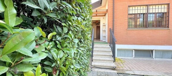 4-Zimmer Villa in Rome, Italy, Nr. 26811 23