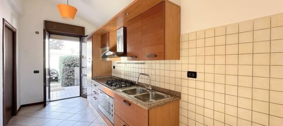 4-Zimmer Villa in Rome, Italy, Nr. 26811 51