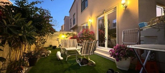 Villa de 4 dormitorios en Dubai, UAE No. 16616 3