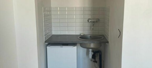 Studio in Montreuil, France No. 185664 2