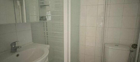 Studio in Montreuil, France No. 185664 3