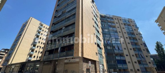 1 bedroom Apartment in Turin, Italy No. 292458 6