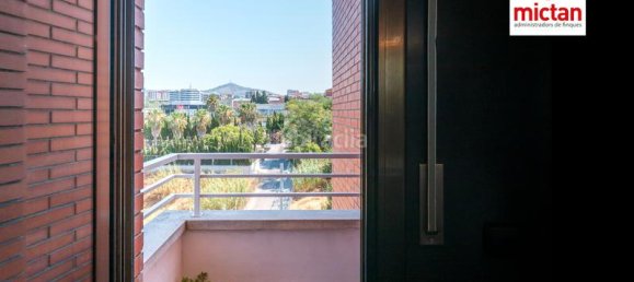 Пентхаус с 3 спальнями в Корнелья-де-Льобрегат, Испания № 153999 22