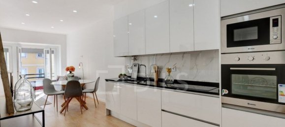 3 bedrooms Apartment in Lisbon, Portugal No. 103594 3