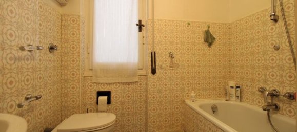 Apartamento de 6 divisões em Genoa, Italy N.º 36619 22