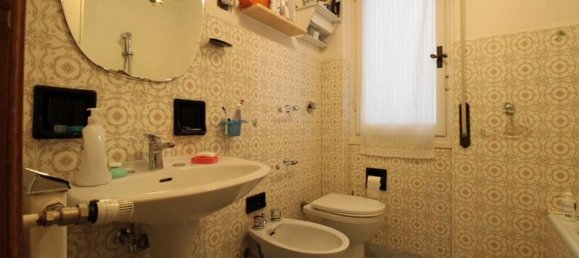 Apartamento de 6 divisões em Genoa, Italy N.º 36619 28