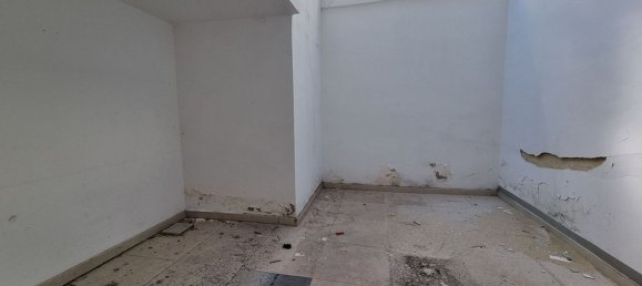 Propriété commerciale à Bari, Italy 53m² No. 288653 12