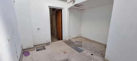 Propriété commerciale à Bari, Italy 53m² No. 288653 11