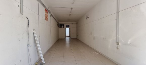 Propriété commerciale à Bari, Italy 53m² No. 288653 7