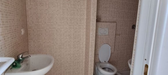 Propriété commerciale à Bari, Italy 53m² No. 288653 13