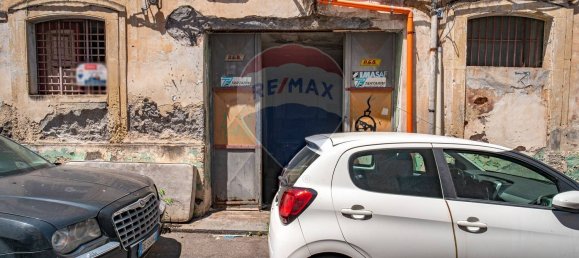 Коммерческая недвижимость 312м² в Катания, Италия № 57028 8