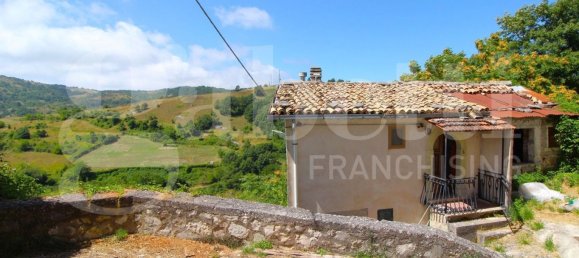 2 rooms Apartment in Rionero Sannitico, Italy No. 286685 7