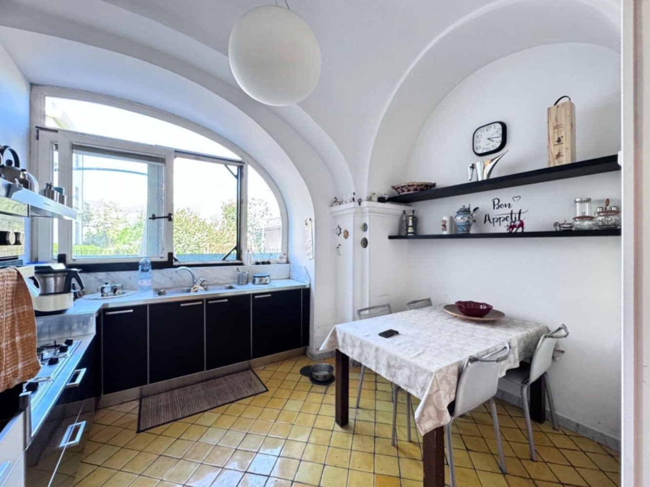 Apartamento T5 em Cava de' Tirreni, Italy N.º 323306