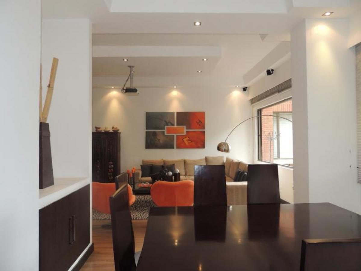 Casa de 3 dormitorios en Bogotá, Colombia No. 10079