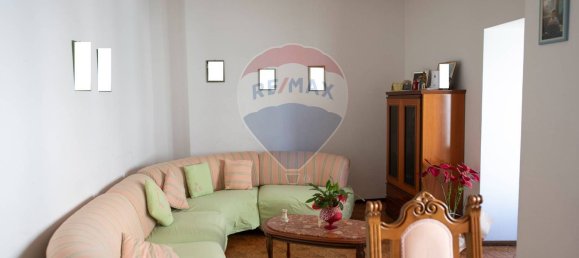 10غرفة شقة في Montemarciano, Italy رقم 97945 2