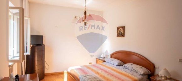 10غرفة شقة في Montemarciano, Italy رقم 97945 14