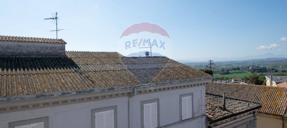 10غرفة شقة في Montemarciano, Italy رقم 97945 25