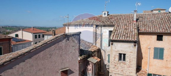 10غرفة شقة في Montemarciano, Italy رقم 97945 23