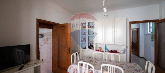 10غرفة شقة في Montemarciano, Italy رقم 97945 9