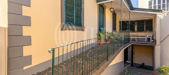 4 bedrooms House in Funchal, Portugal No. 139980 16