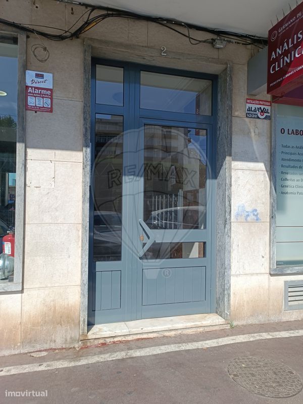 1 bedroom Apartment in Amadora, Portugal No. 346411