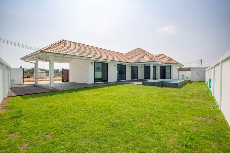 Дом с 3 спальнями в Хуа Хин, Таиланд № 59188