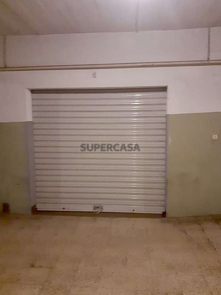 Garage à Almada, Portugal 17m² No. 242524