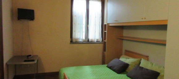 6 rooms Apartment in Monza, Italy No. 5319 6