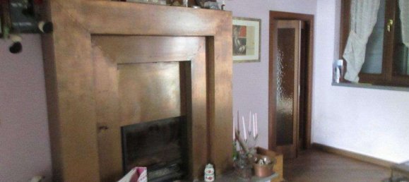 6 rooms Apartment in Monza, Italy No. 5319 4