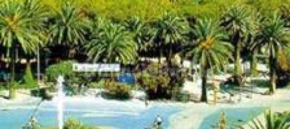 4-Zimmer Gewerbliche Immobilie in San Benedetto del Tronto, Italy, Nr. 174046 3