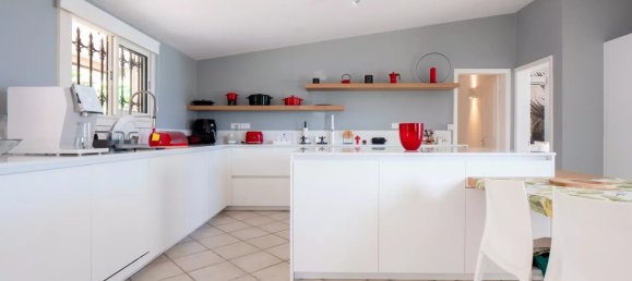 4 bedrooms Villa in Tamarin, Mauritius No. 29 30